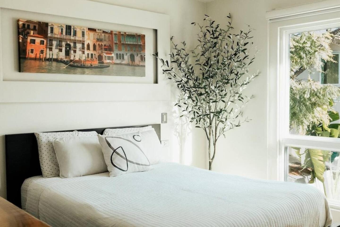 Studio 112 - Stay In Style, Stay Central Ensenada Luaran gambar